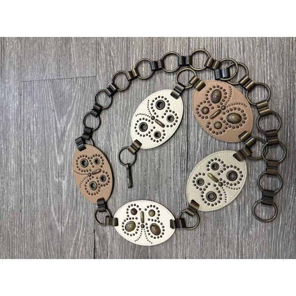Vintage Cache ring-linked belt  studded leather discs and gold-tone Hardware main image 4